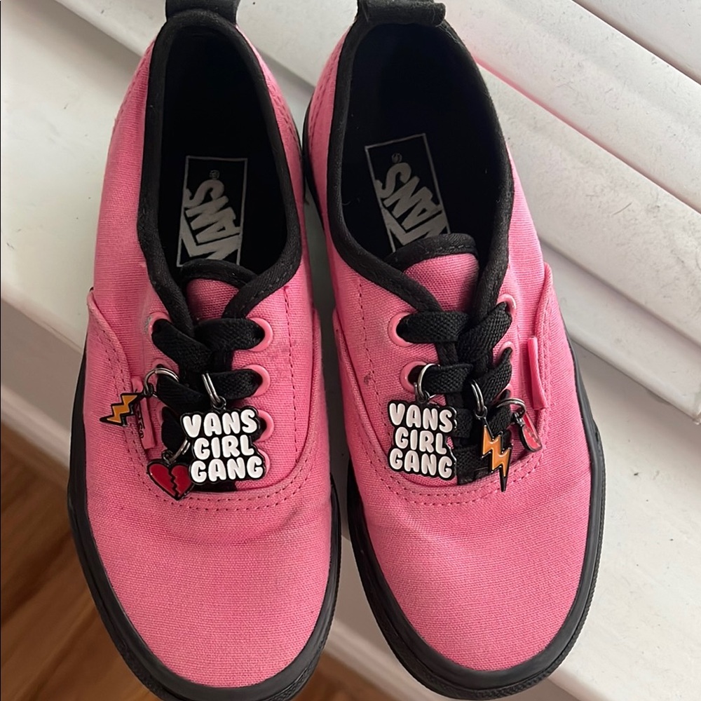 Vans Girl Gang Kids Sneakers in Pink and Black